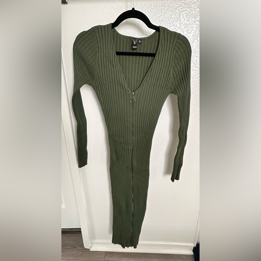 Windsor Green Midi Sweater Dress w/ Zipper